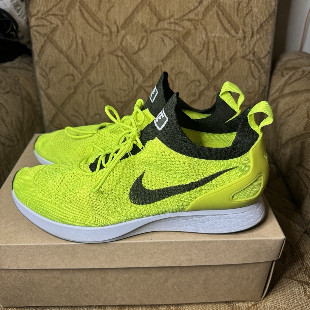 Nike‎ Air Zoom Men's Mariah Flyknit Racer Running Shoes Neon Yellow No Size Tag